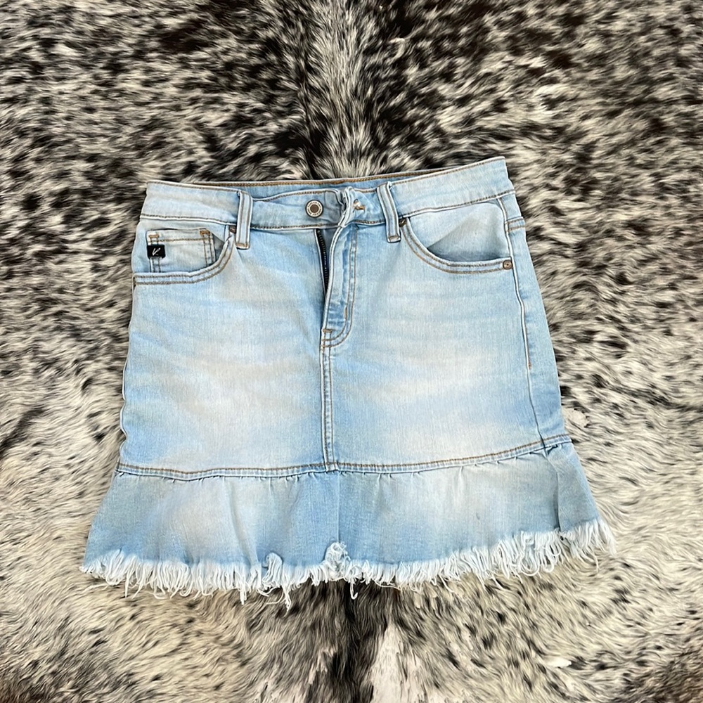 KanCan Ruffle Jean Skirt